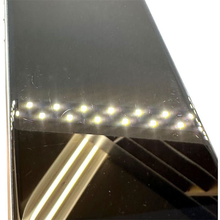 �ڥХåƥ꡼89%��iPhone��SE����2�����64GB���ۥ磻�ȡ�SIM�ե꡼��au��