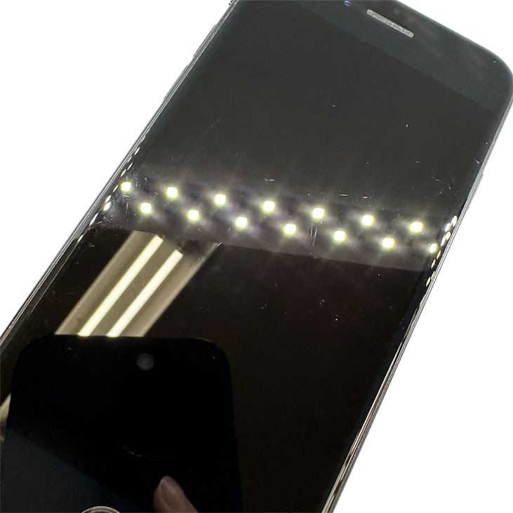 �ڥХåƥ꡼81%��iPhone��SE����2�����64GB���֥�å���SIM�ե꡼�����եȥХ���