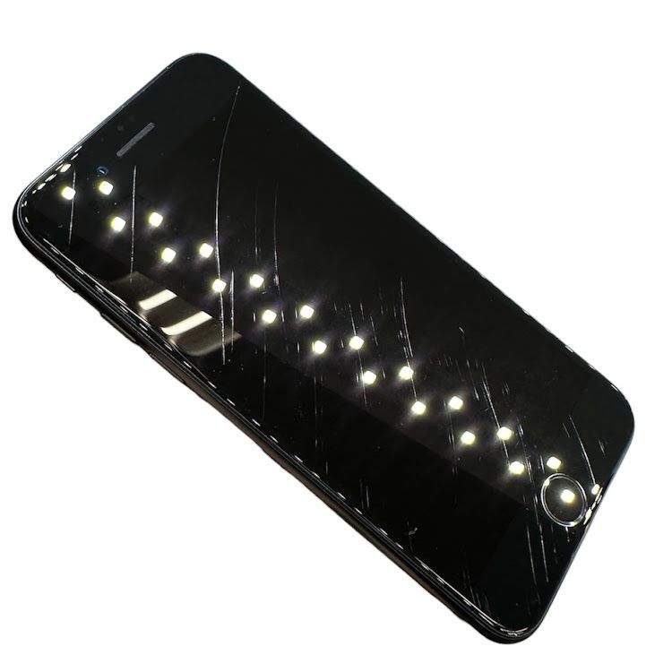 �ڥХåƥ꡼100%��iPhone��SE����3�����64GB���ߥåɥʥ��ȡ�SIM�ե꡼��au��