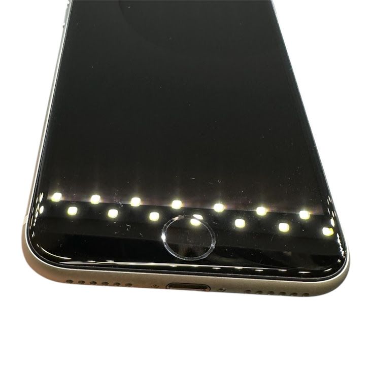 �ڥХåƥ꡼84%��iPhone��SE����2�����64GB���ۥ磻�ȡ�SIM�ե꡼���ɥ�����