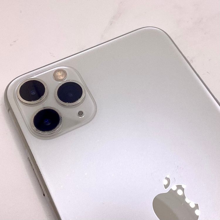 iPhone 11 Pro Max 256GB �Хåƥ꡼80�� �ۥ磻�� SIM�ե꡼�ε��ס�