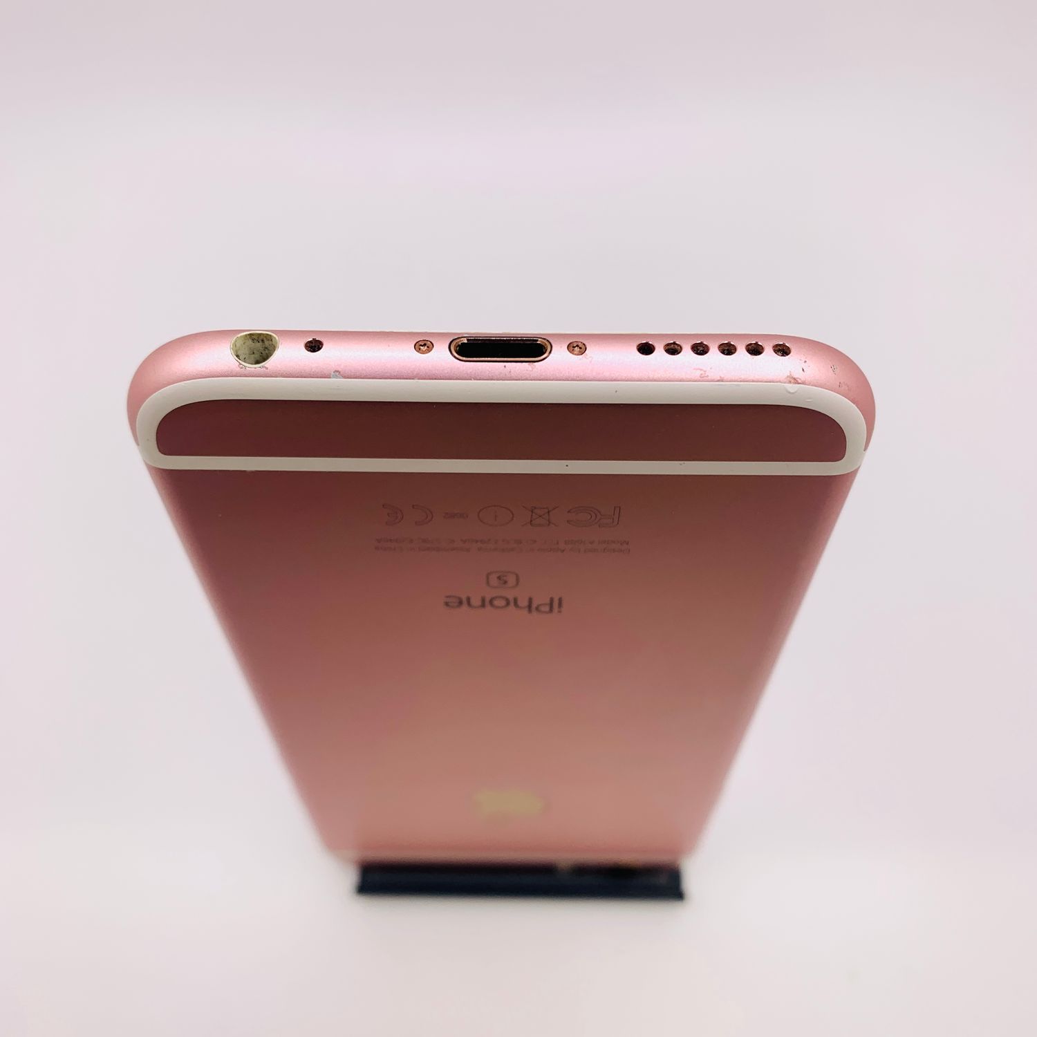 SIM解除済みiPhone 6s Rose Gold 64 GB au