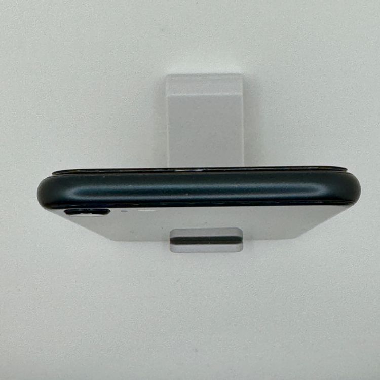iPhone SE3 64GB Хåƥ꡼98 ߥåɥʥ SIMե꡼ ̵ڱ