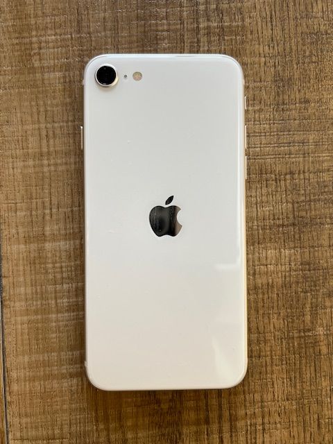 ムスビー｜iPhoneSE3 64GB スターライト バッテリ100％ SIMフリ