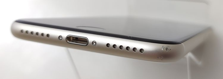 ʡ iPhone SE3 64GB 饤 SIMե꡼ Ƚ Хåƥ꡼100%