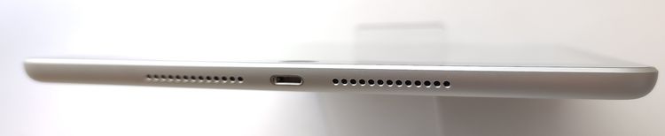 ��������š� iPad ��9���� 64GB ����С� SIM�ե꡼ ��Ƚ�� �Хåƥ꡼98%