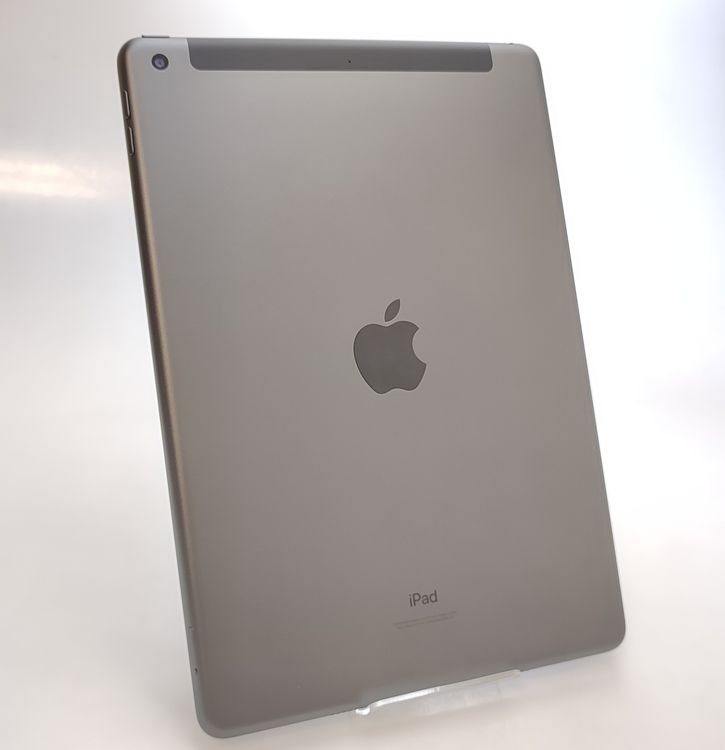 ������ʡ� iPad ��9���� 256GB ���졼 SIM�ե꡼ ��Ƚ�� �Хåƥ꡼99��