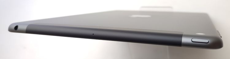 ��������š� iPad ��9���� 64GB ���졼 SIM�ե꡼ ��Ƚ�� �Хåƥ꡼100%