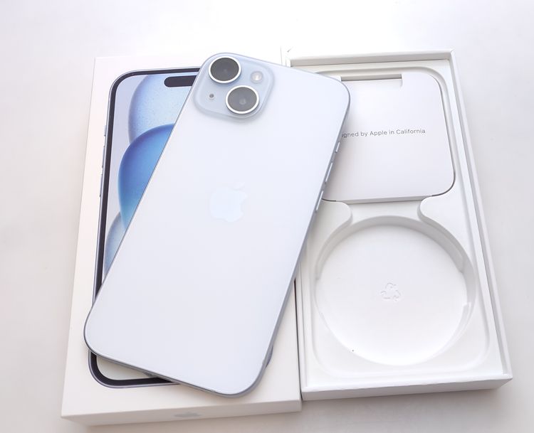 ������ʡ� iPhone15 128GB �֥롼 SIM�ե꡼ ��Ƚ�� �Хåƥ꡼89%