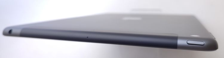 ��������š� iPad ��9���� 64GB ���졼 SIM�ե꡼ ��Ƚ�� �Хåƥ꡼100%