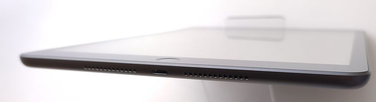 ��������š� iPad ��9���� 64GB ���졼 SIM�ե꡼ ��Ƚ�� �Хåƥ꡼100%