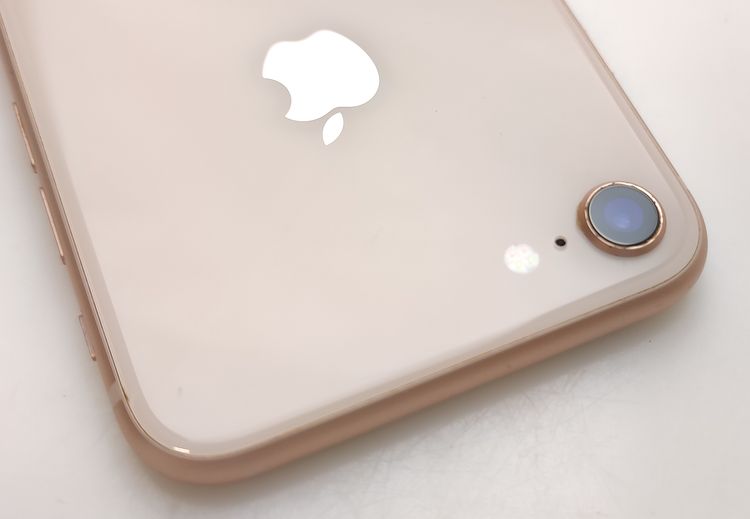 ʡ iPhone8 64GB  SIMåѤ Хåƥ꡼77%