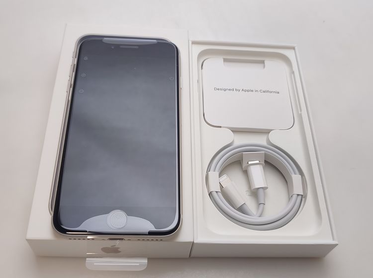 �ڿ���̤���ѡ� iPhone SE3 64GB �������饤�� SIM�ե꡼ ��Ƚ��
