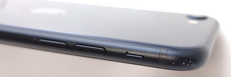 ������ʡ� iPhone SE3 256GB �ߥåɥʥ��� ������SIM�ե꡼ 77%