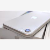�ڿ���̤���ѡ� iPhone SE3 64GB �������饤�� SIM�ե꡼ ��Ƚ��ĺĤʤ�