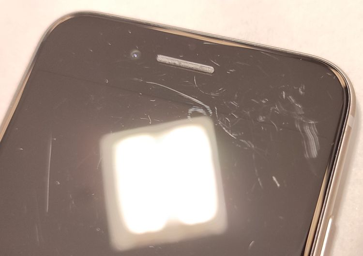 ������ʡ� iPhone SE3 64GB �������饤�� SIM�ե꡼ ��Ƚ�� �Хåƥ꡼91%