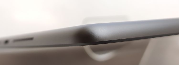 ��������š� iPad ��9���� 64GB ���졼 SIM�ե꡼ ��Ƚ�� �Хåƥ꡼100%