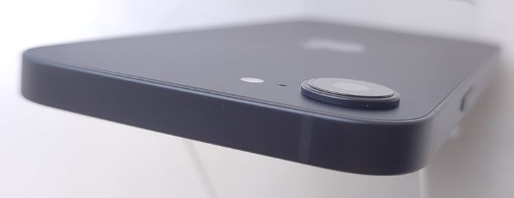 ��������ʡ� iPhone16e 256GB �֥�å� SIM�ե꡼ ��Ƚ�� �Хåƥ꡼94%