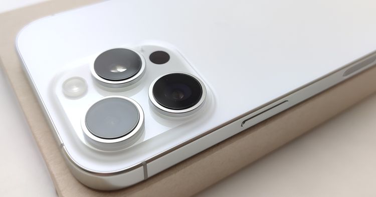 �ڸ���̤���ѡ� iPhone16 Pro 128GB �ۥ磻�ȥ����˥��� SIM�ե꡼ ��Ƚ��