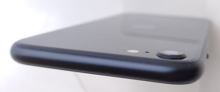 ������ʡ� iPhone SE3 256GB �ߥåɥʥ��� ������SIM�ե꡼ 77%