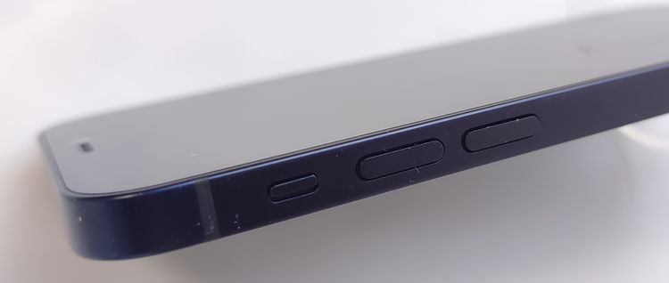 ������ʡ� iPhone12 mini 128GB �֥�å� SIM���å������ ��Ƚ�� 79%