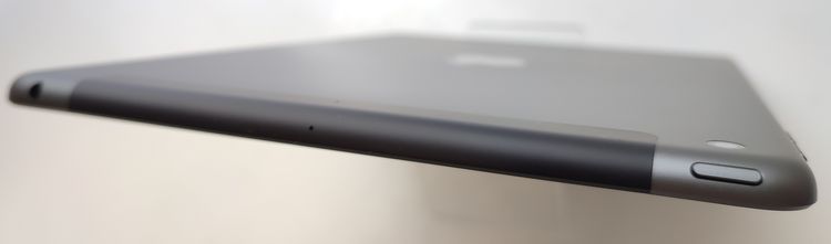 �ڶ˾����ʡ� iPad ��9���� 64GB SIM�ե꡼ ��Ƚ�� �Хåƥ꡼100%