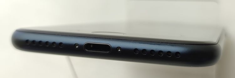 ������ʡ� iPhone SE3 64GB �ߥåɥʥ��� SIM�ե꡼ ��Ƚ�� 100%
