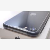 �ڿ���Ʊ�͡� iPhone SE3 64GB �ߥåɥʥ��� SIM�ե꡼ ��Ƚ�� 100%