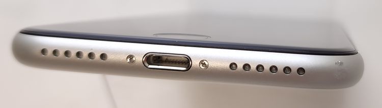 ʡ iPhone SE2 64GB ۥ磻 SIMåѤ Ƚ 83%