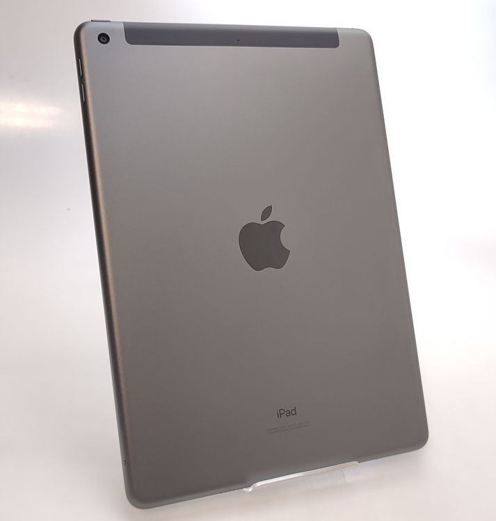 ������ʡ� iPad ��9���� 64GB ���졼 SIM�ե꡼ ��Ƚ�� �Хåƥ꡼100%