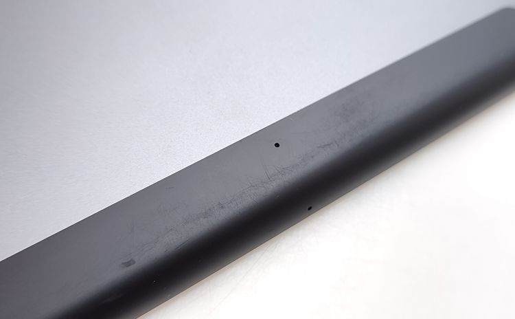 ��������ʡ� iPad ��8���� 32GB SIM�ե꡼ ��Ƚ�� �Хåƥ꡼100%