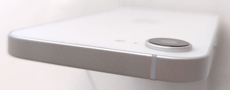 ��������š� iPhone16e 128GB �ۥ磻�� SIM�ե꡼ ��Ƚ�� 100%