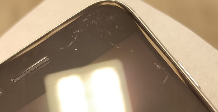 ������ʡ� iPhone SE2 64GB �ۥ磻�� ������SIM�ե꡼ �Хåƥ꡼83%