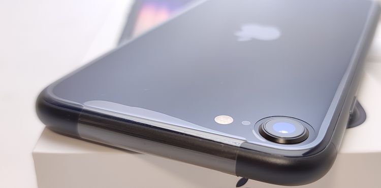 �ڿ���̤���ѡ� iPhone SE3 64GB �ߥåɥʥ��� SIM�ե꡼ ��Ƚ��