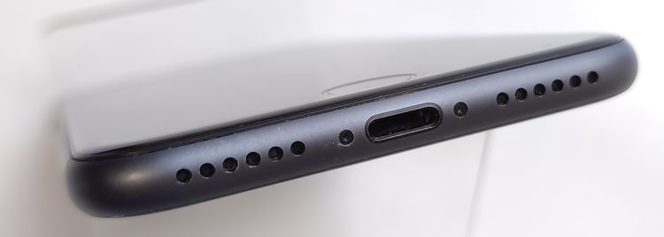 ��������ʡ� iPhone8 64GB ���졼 SIM���å�����Ѥ� ��Ƚ�� 84%