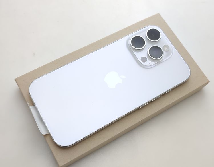 �ڸ���̤���ѡ� iPhone16 Pro 128GB �ۥ磻�ȥ����˥��� SIM�ե꡼ ��Ƚ��