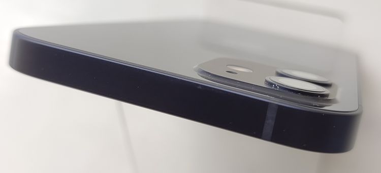 ��������š� iPhone12 64GB �֥�å� SIM���å������ ��Ƚ�� 81%