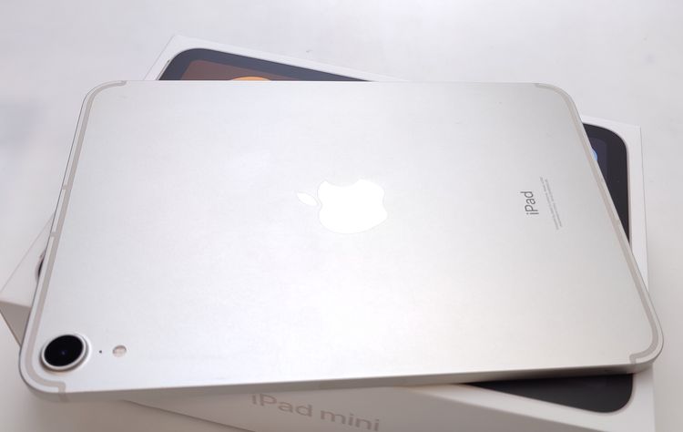 ������ʡ� iPad mini6 (��6����) 64GB �������饤�� SIM�ե꡼ ��Ƚ�� 83%