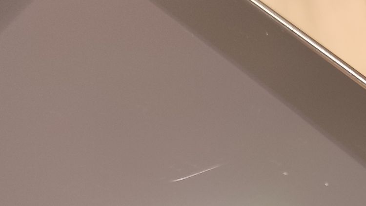 ��������ʡ� iPad ��9���� 64GB ���졼 SIM�ե꡼ ��Ƚ�� �Хåƥ꡼100%