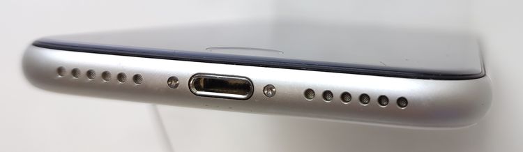������ʡ� iPhone SE2 64GB �ۥ磻�� SIM���å�����Ѥ� ��Ƚ�� �Хåƥ꡼74%