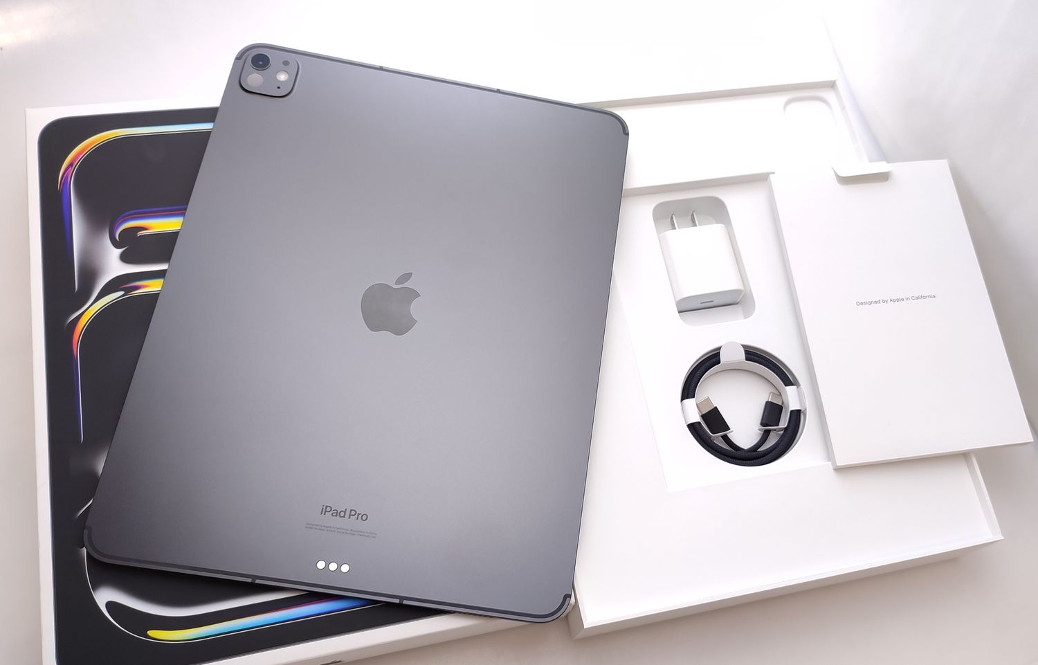 新品未開封 定価以下 iPad Pro 13インチ 256GB ローカル M4 ブラック