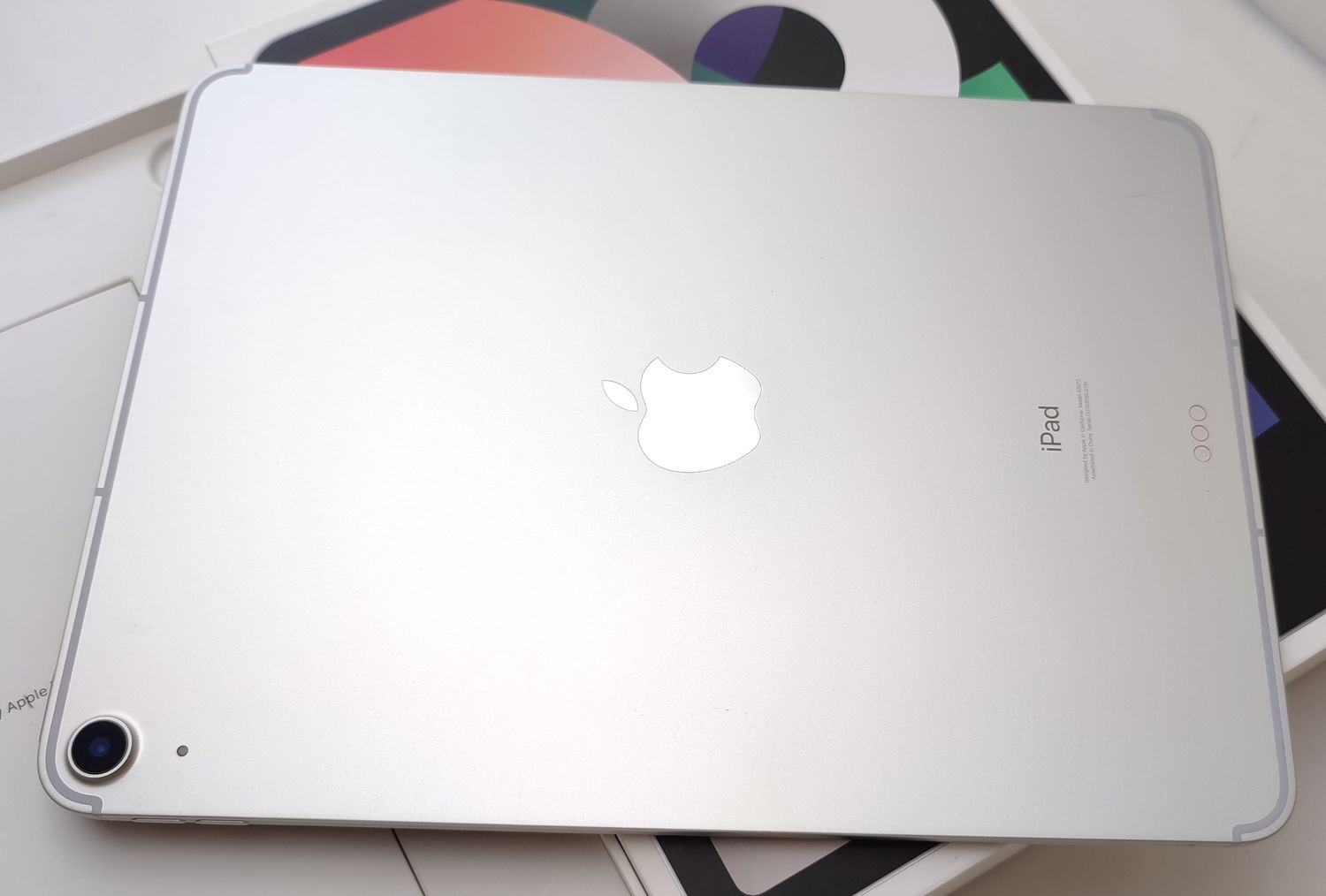 ムスビー｜【美品中古】 iPad Air4 シルバー 64GB SIMロック解除済み 