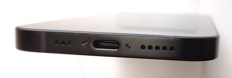 ��������ʡ� iPhone16e 128GB �֥�å� ������SIM�ե꡼ �Хåƥ꡼100%