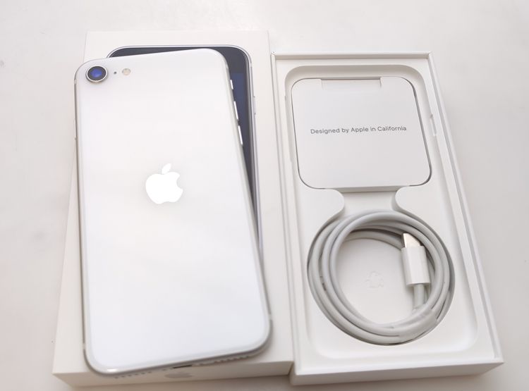 š iPhone SE2 64GB ۥ磻 SIMե꡼ Хåƥ꡼73%