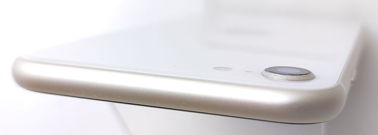 ������ʡ� iPhone SE3 64GB �������饤�� SIM�ե꡼ ��Ƚ�� 79%