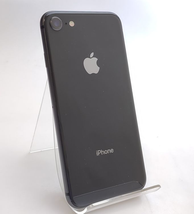 ��������ʡ� iPhone8 64GB ���졼 SIM���å�����Ѥ� ��Ƚ�� 84%