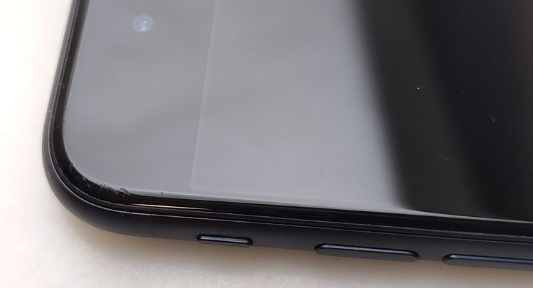 ������ʡ� iPhone SE3 64GB �ߥåɥʥ��� SIM�ե꡼ ��Ƚ�� 82%