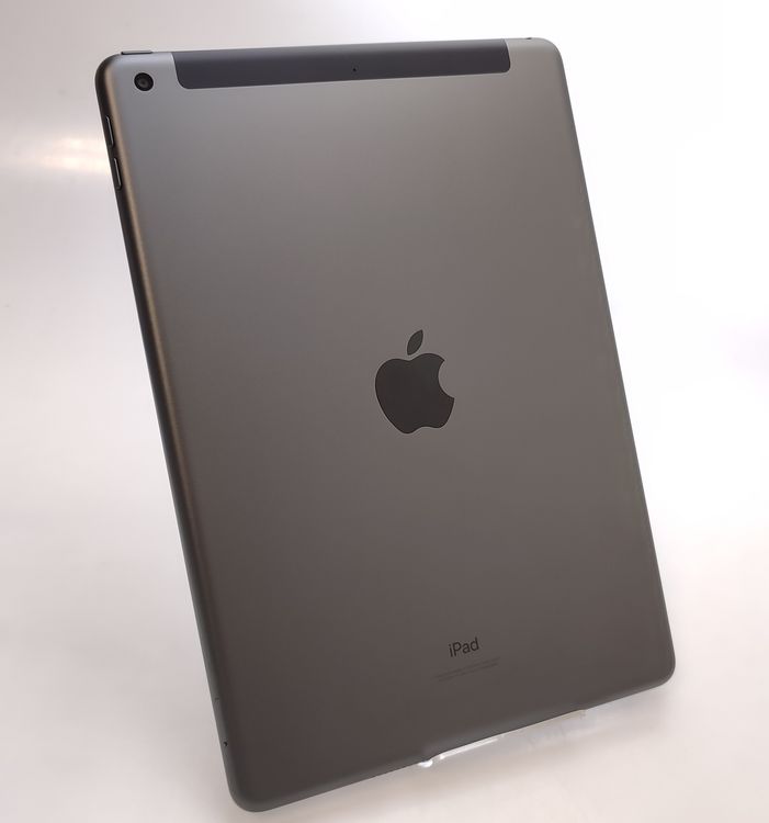 ��������š� iPad ��9���� 64GB ���졼 SIM�ե꡼ ��Ƚ�� �Хåƥ꡼100%