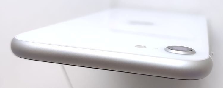 ������ʡ� iPhone SE2 64GB �ۥ磻�� ������SIM�ե꡼ �Хåƥ꡼90%