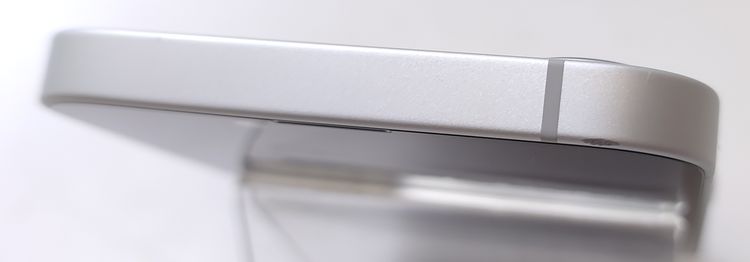 ��������ʡ� iPhone16e 128GB �ۥ磻�� ������SIM�ե꡼ �Хåƥ꡼100%